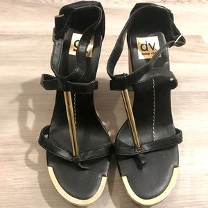 New! DV Dolce Vita Heels